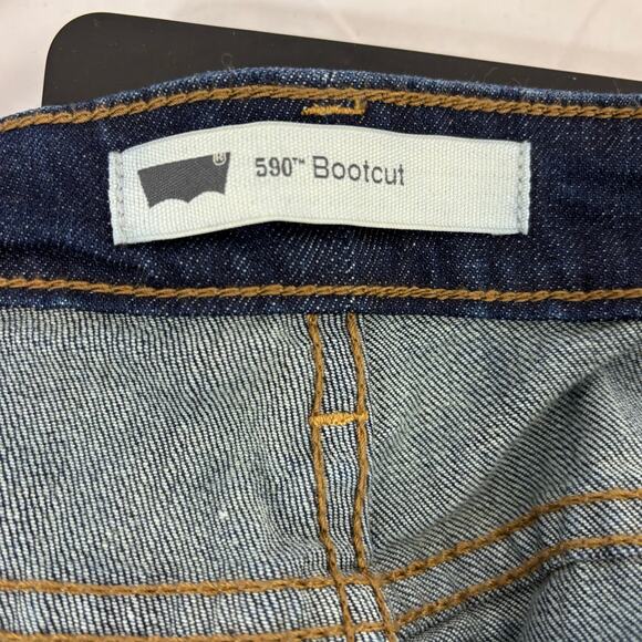 Levi’s 590 Bootcut Jeans unisex 36x30 Relaxed Fit Medium Wash Denim Y2K Classic - Picture 5 of 6